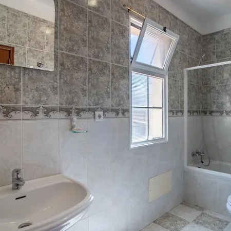 Boa Nova Tatil Evi Funchal